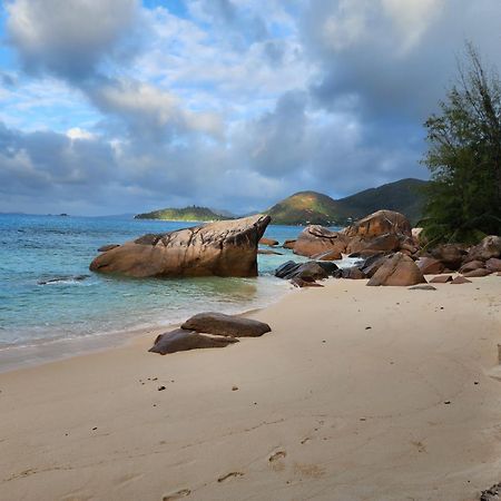 Anse Boudin Chalets & Villa 昂斯拉齐奥 外观 照片