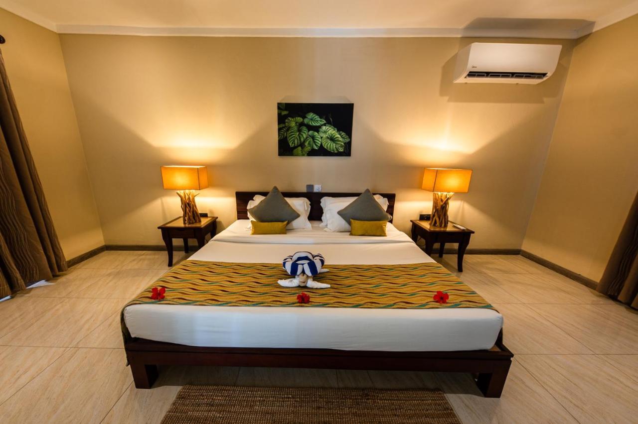 Anse Boudin Chalets & Villa 昂斯拉齐奥 外观 照片
