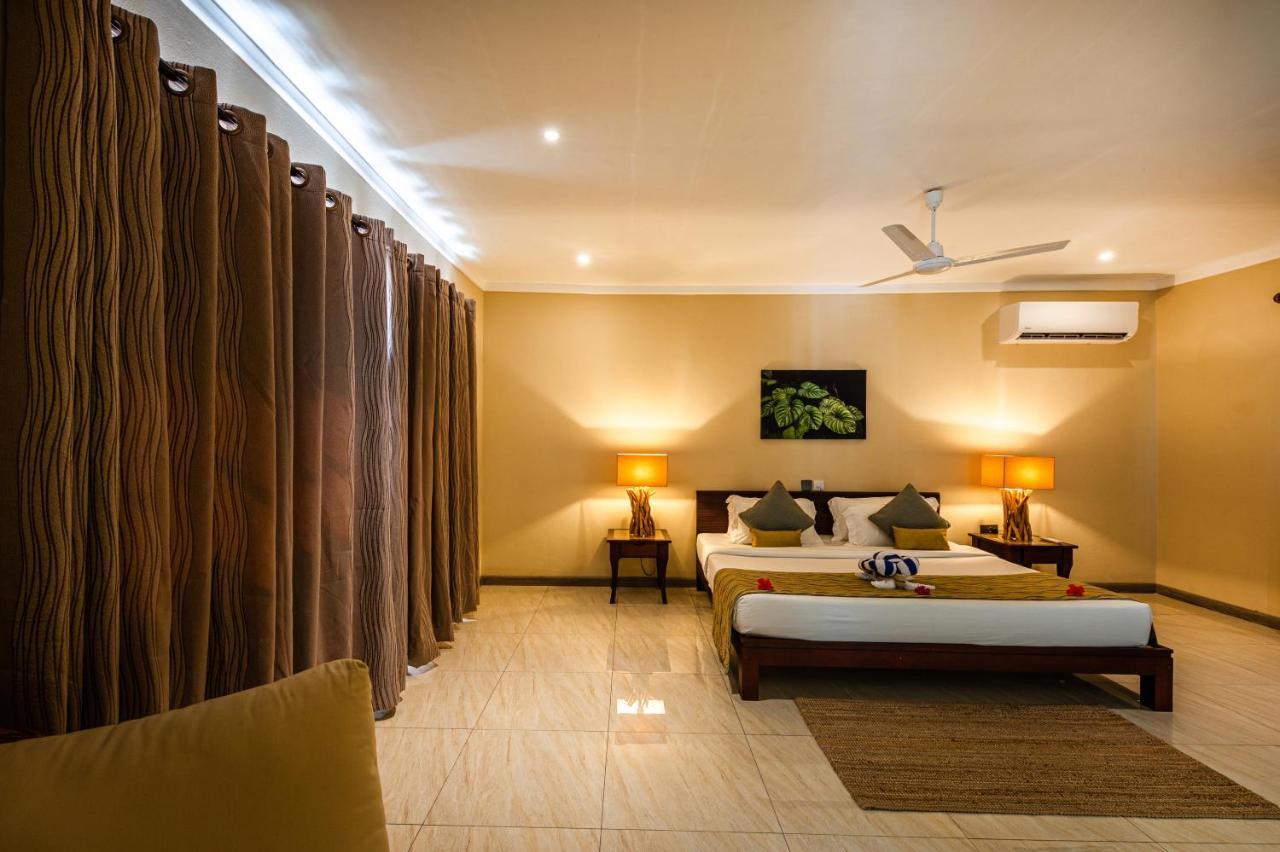 Anse Boudin Chalets & Villa 昂斯拉齐奥 外观 照片