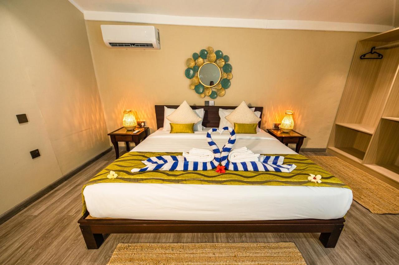 Anse Boudin Chalets & Villa 昂斯拉齐奥 外观 照片