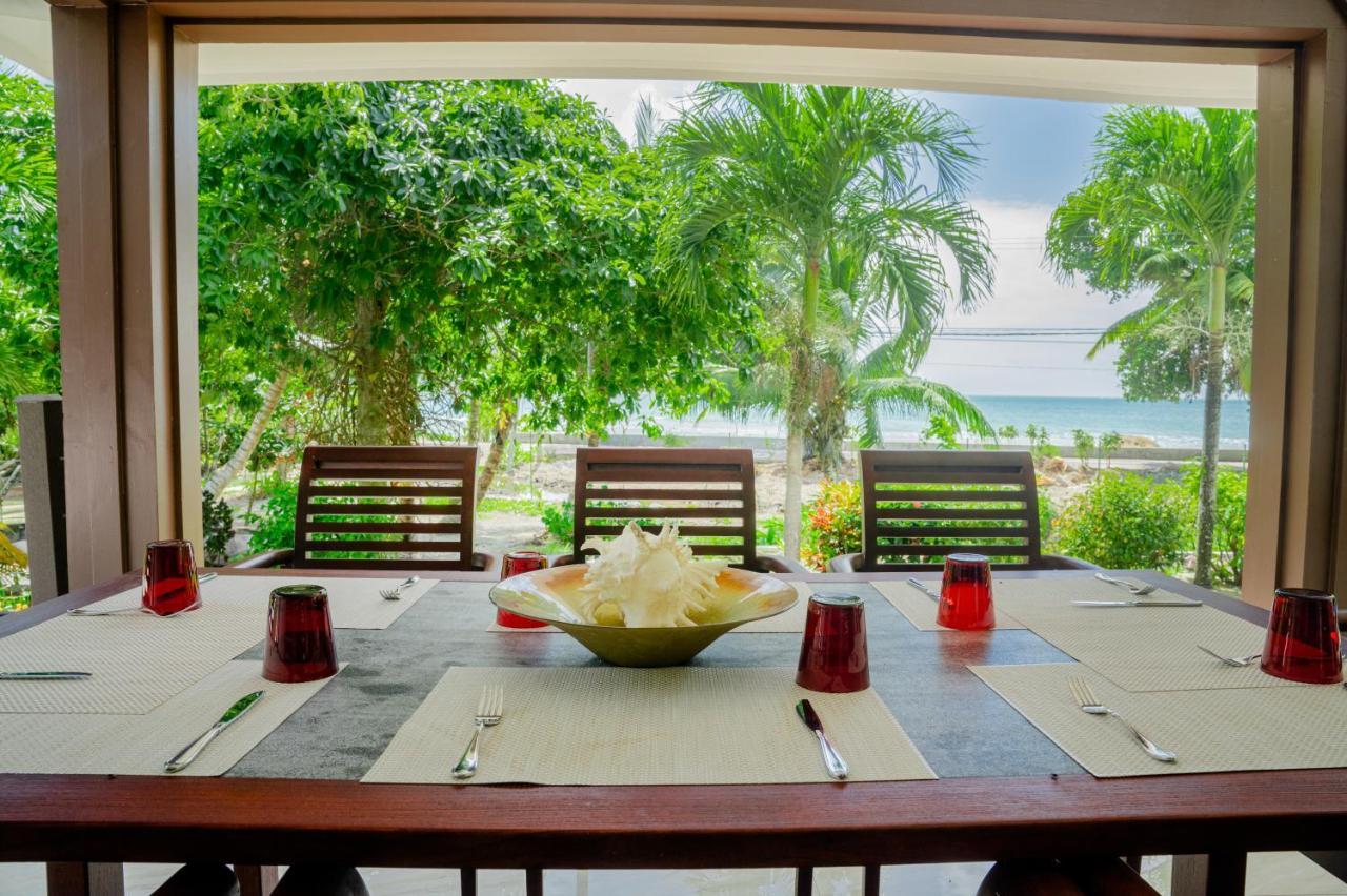 Anse Boudin Chalets & Villa 昂斯拉齐奥 外观 照片