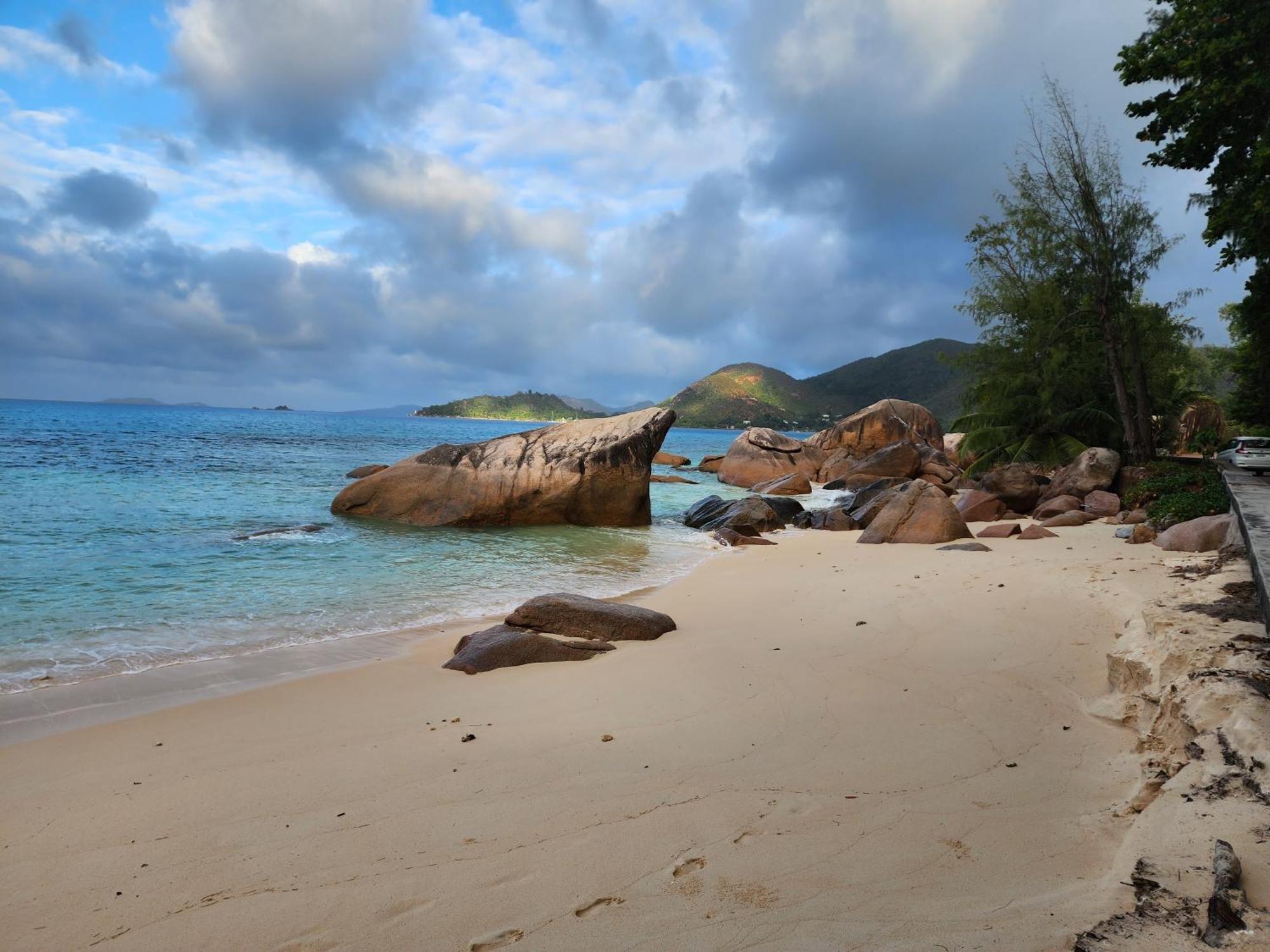 Anse Boudin Chalets & Villa 昂斯拉齐奥 外观 照片